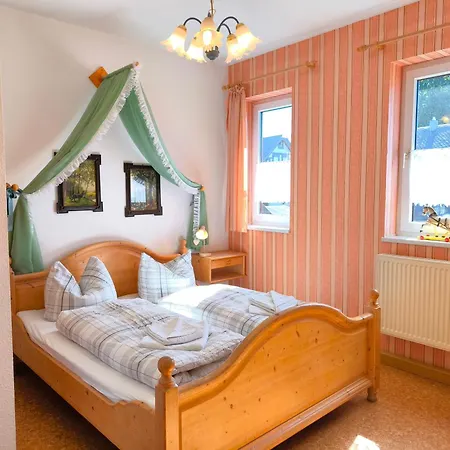 Hotel Und Peterhänsel Spechtsbrunn